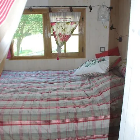 Maison D'Hotes Ainsi Soie T-Il Bed & Breakfast